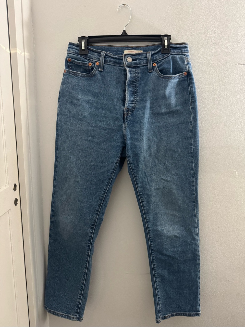 Levi's Wedgie Straight Jeans - Medium Blue